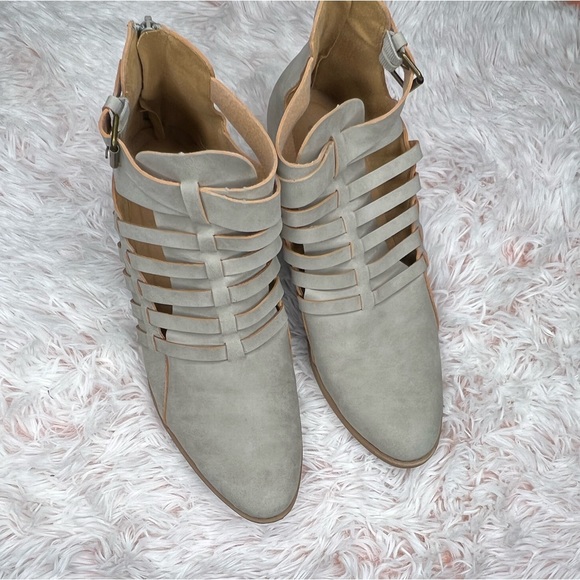 Ankle booties by Cupid size 11 - Picture 6 of 9